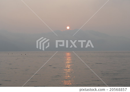 蘆之湖沒有日落 蘆之湖沒有日落 20568857