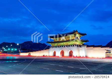 Gyeongbokgung palace at night in Seoul, Korea. 20570414
