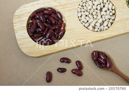 mixed beans on wood tray mixed beans on wood tray 20570760