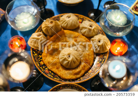 baozi dumplings . baozi dumplings . 20573359