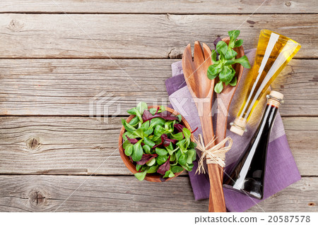 Corn salad leaves and condiments 20587578