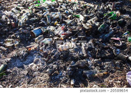 Garbage on the landfill 20589654
