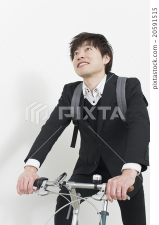 去的商人乘自行車工作 20591515