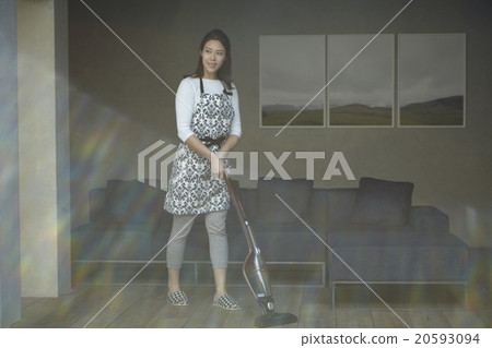 Woman cleaning Woman cleaning 20593094