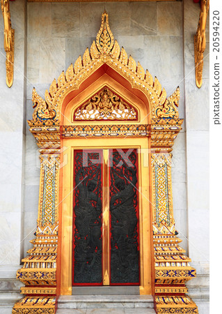 Door in temple 20594220