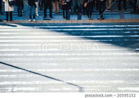 等待信號的人，前面 20595152