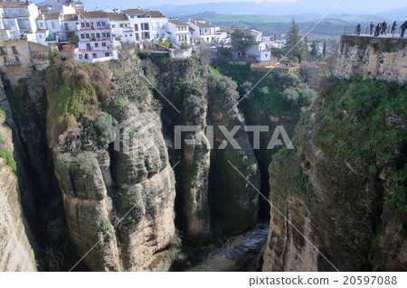 Ronda 20597088