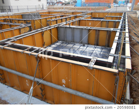 Construction process of detached houses foundation 20598081