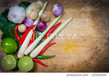 Top view. Kaffir lime leaf, lemon, lemongrass, galangal, chili, 20598500