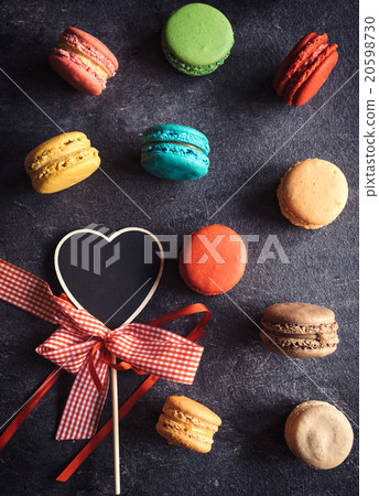 Love and macaroons 20598730