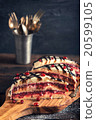 Chocolate and pomegranate cake 20599105