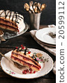 White chocolate cake 20599112