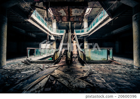 Dramatic view of damaged and abandoned building 20600396