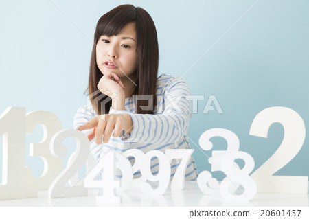 選擇數字的一位小姐 選擇數字的一位小姐 20601457