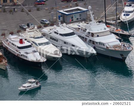 boat alpes maritime 20602521