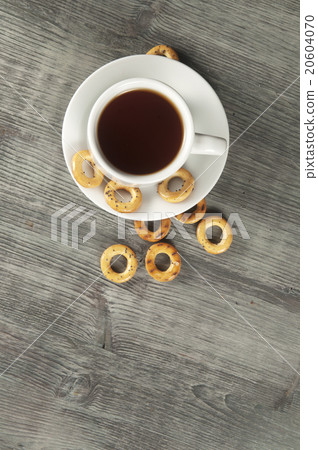 Dried biscuits and tea 20604070