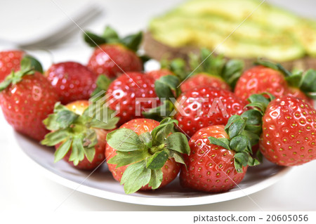 appetizing strawberries appetizing strawberries 20605056