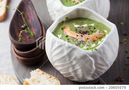 Broccoli, spinach cream soup, shrimp, wooden board Broccoli, spinach cream soup, shrimp, wooden board 20605079
