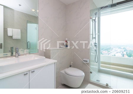 BANGKOK, THAILAND - APRIL 23 : Luxury Interior bathroom of My r BANGKOK, THAILAND - APRIL 23 : Luxury Interior bathroom of My r 20609251