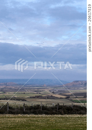Oberseeing Bardenas Oberseeing Bardenas 20617819
