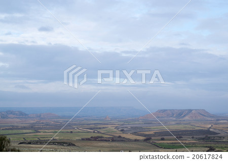 Casteldetierra from far Casteldetierra from far 20617824