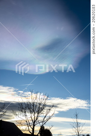 A sky that takes a cloudy sky in winter A sky that takes a cloudy sky in winter 20620183