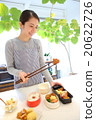 在廚房做午餐盒飯 20622726