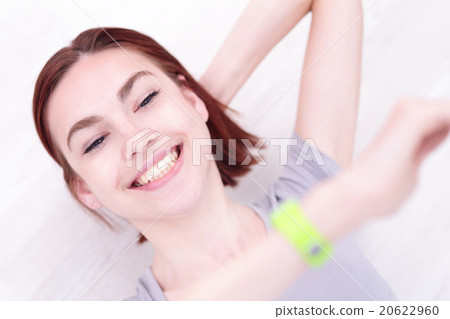 smile woman look smart watch smile woman look smart watch 20622960