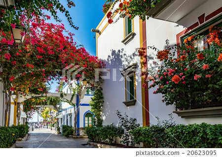Puerto de Mogan, a romantic town on Gran Canaria Puerto de Mogan, a romantic town on Gran Canaria 20623095