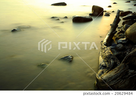 beach stone coast water frozen landscape 20629484