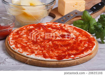 Pizza ingredients 20635108