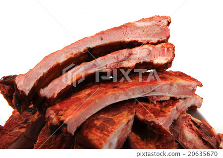 smoked pig ribs 20635670