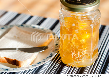 烤麵包和蜂蜜的早餐 烤麵包和蜂蜜的早餐 20642306