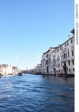 Canal · Grande 20644792