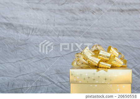 Close up of Gift box on wood background Close up of Gift box on wood background 20650558