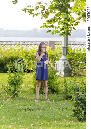 Caucasian cute girl with blond hair 20650584