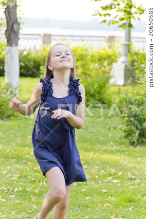 Caucasian cute girl with blond hair 20650585