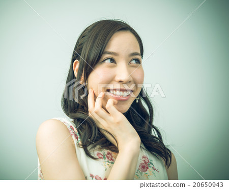 女性肖像 20650943
