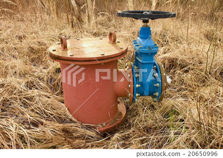 Old expansion pipe of drink water pipes with valve 20650996
