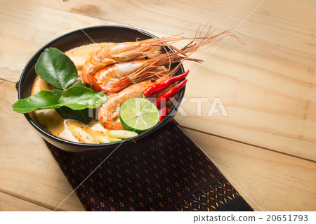 Thai Food Tom Yum Goong 20651793