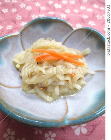 芝麻醬蘿蔔沙拉 芝麻醬蘿蔔沙拉 20657933