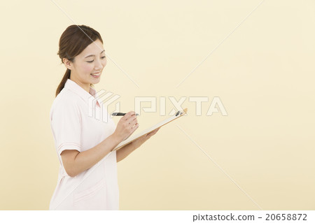 白色的一位女士 白色的一位女士 20658872