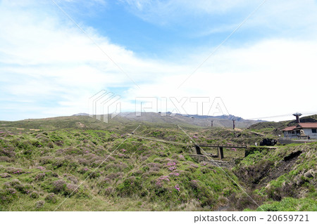 Mt. Aso and a ropeway 20659721