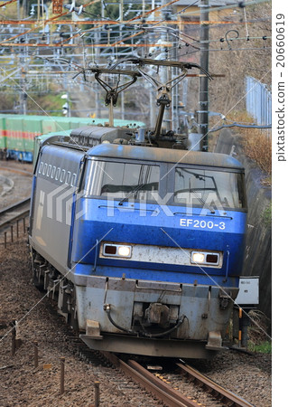 EF 200 freight train 20660619