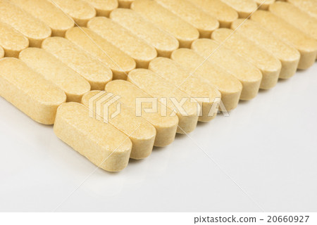 Vitamin tablets. Vitamin tablets. 20660927