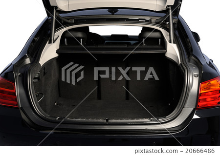 opened car empty trunk 20666486