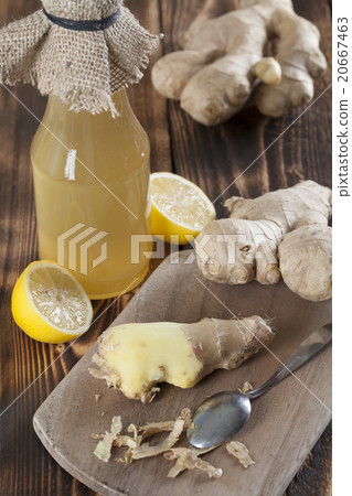 Ginger and lemon syrup 20667463