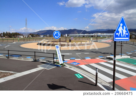Roundabout intersection (Azumino City Honmura yen) Roundabout intersection (Azumino City Honmura yen) 20668475