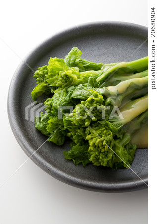 Rape blossoms stirring vinegar 20680904