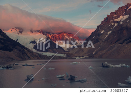 Laguna Torre 20685837
